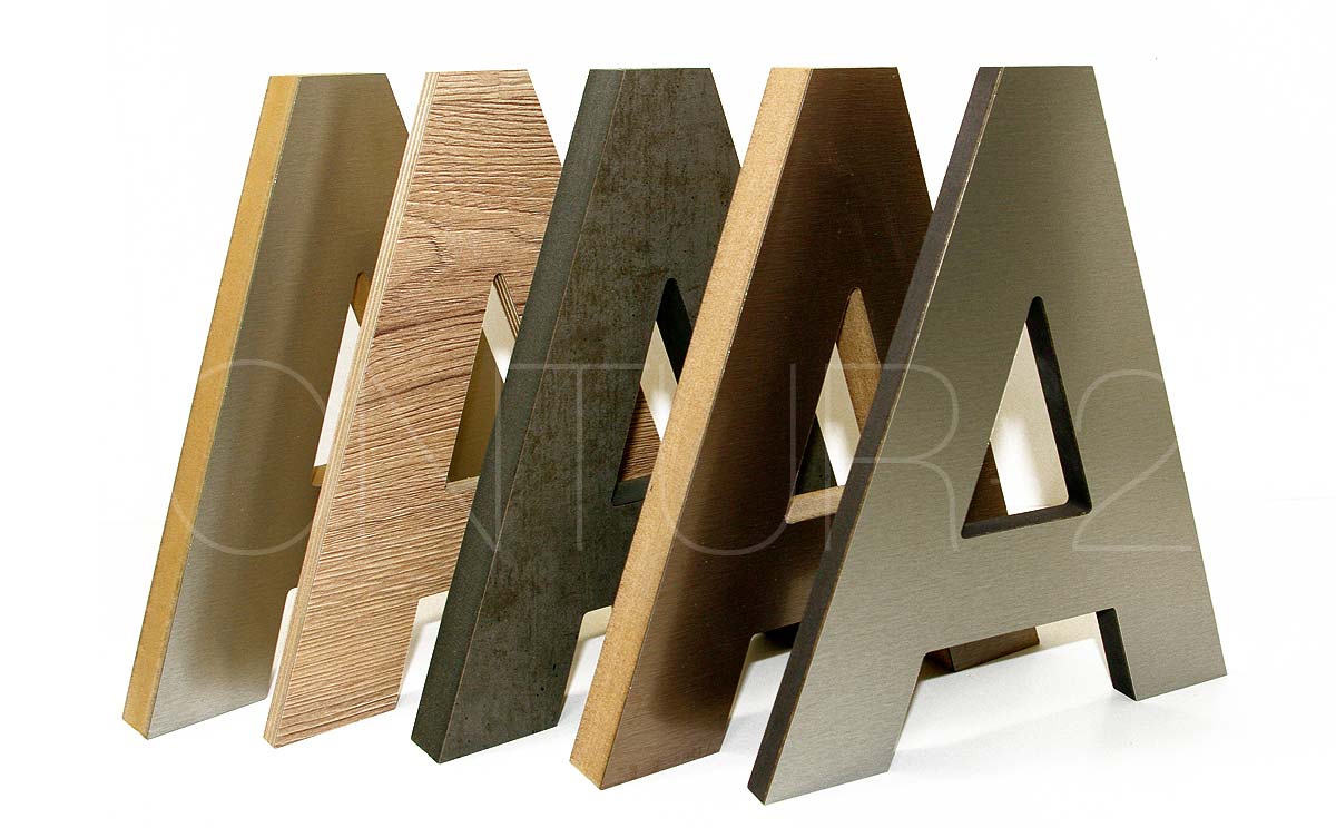 3D-Buchstaben HPL & Holz